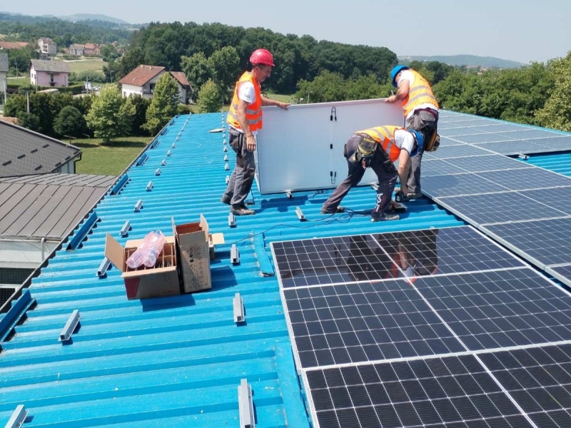 Uz podršku EU postavljaju se solarne elektrane na objektima u Požegi, Čajetini, Bajinoj Bašti i Užicu 
